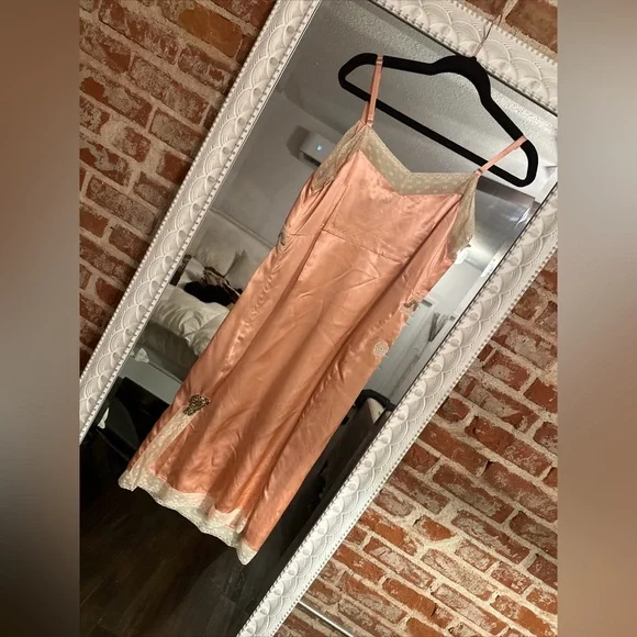 Coach NWT silk slip dress. Size 6 - Picture 4 of 12